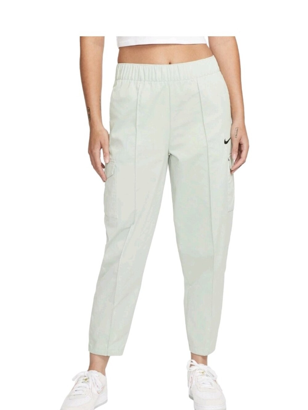 Nike Women's XS Sportswear Essentials Curve Woven High-Rise Pants DD5983